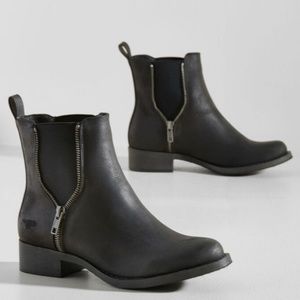 Modcloth Rocket Dog Casual Influence Bootie (New)